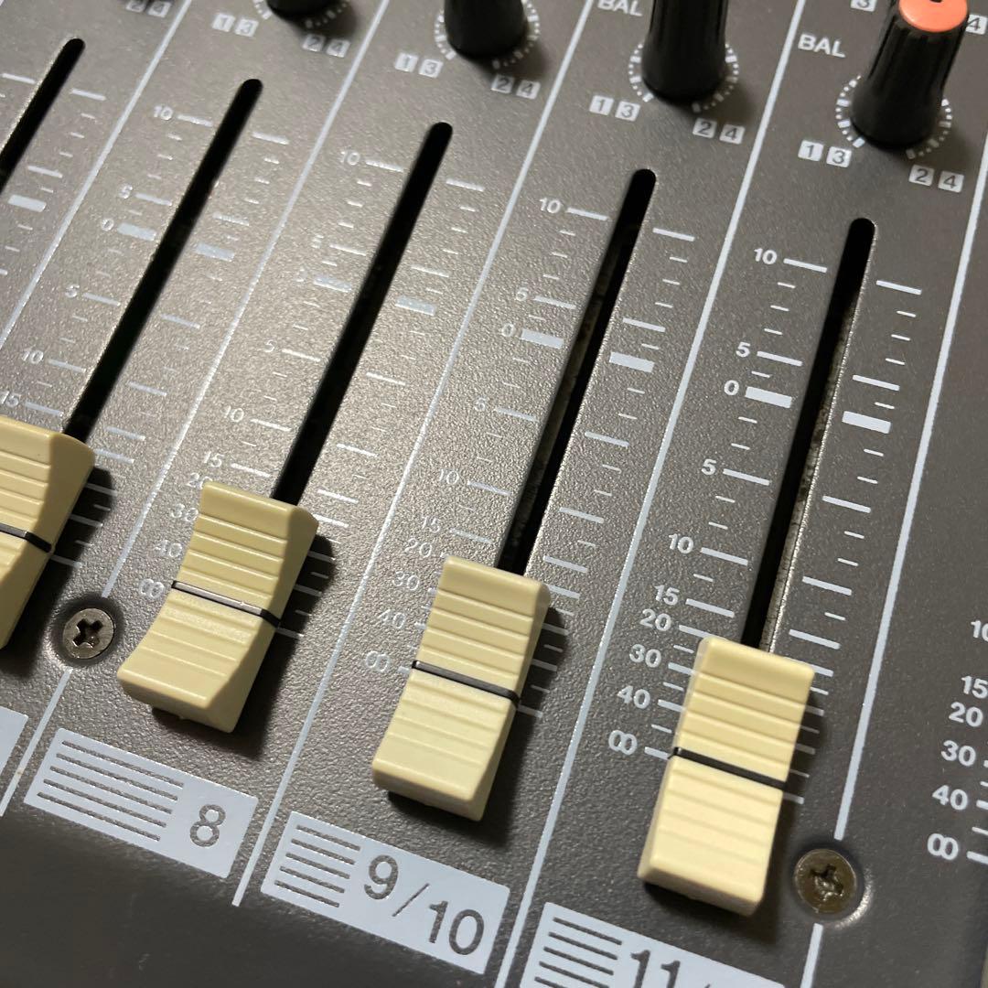 Yamaha MX12/4 アナログミキサー