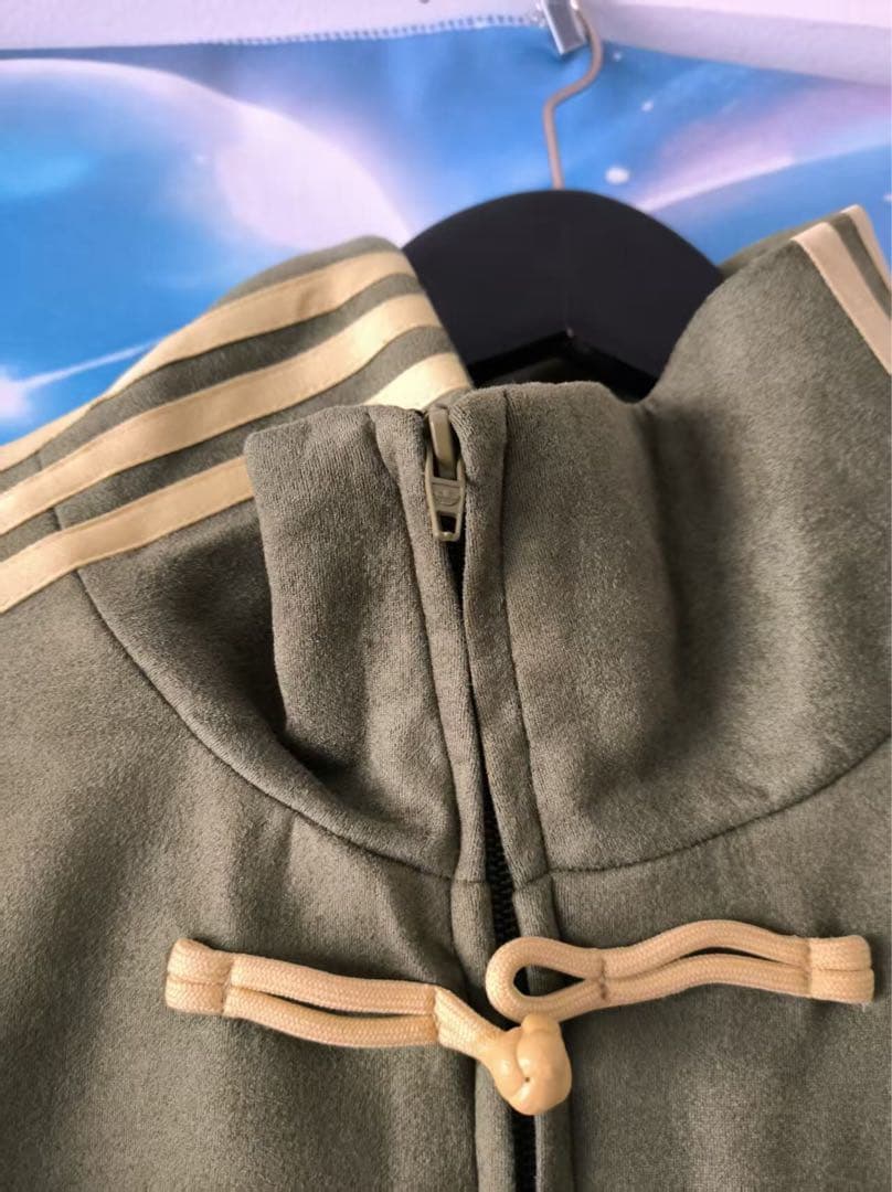 中国限定 アディダス 蛇年トラック スエード ジャケット オリーブグリーン XL