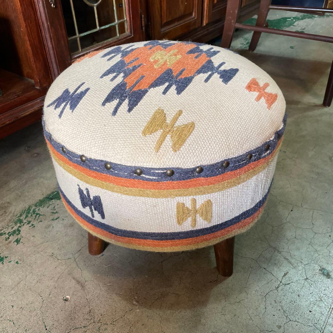 アンティーク・北欧風・木製脚付きスツール N e works