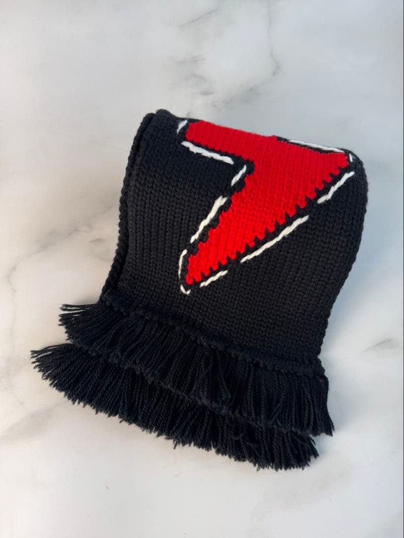 PRADA プラダ サンダー マフラー ブラック