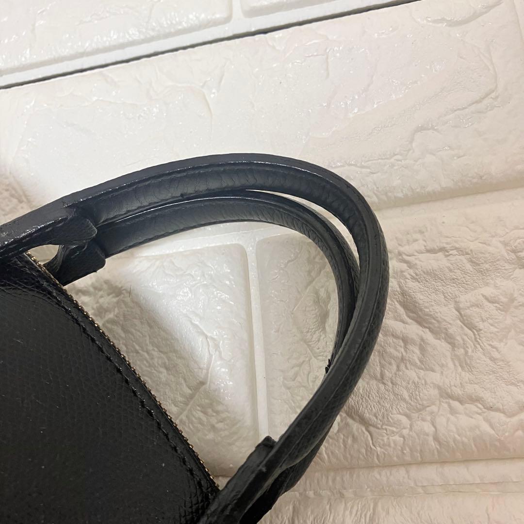 FURLA ハイパーM ショルダーバック　ブラック