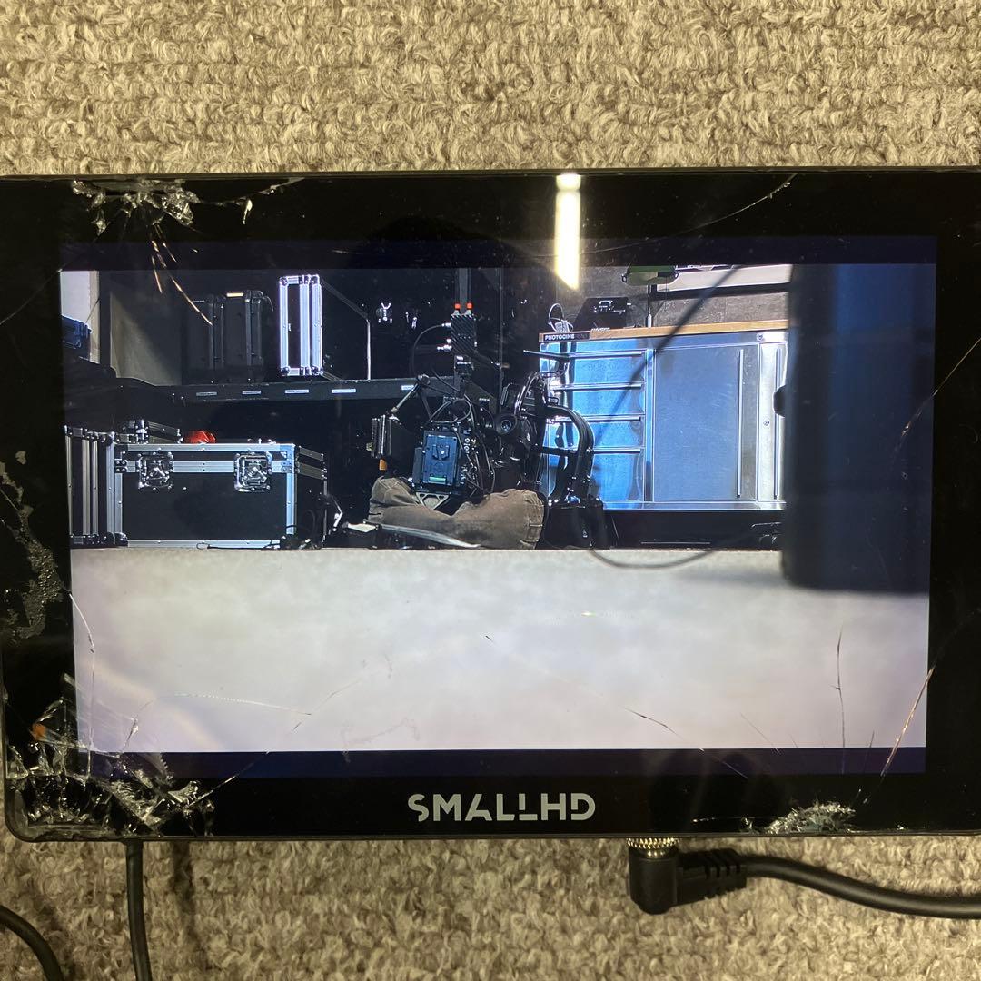 aya　SMALLHD 702 Touch