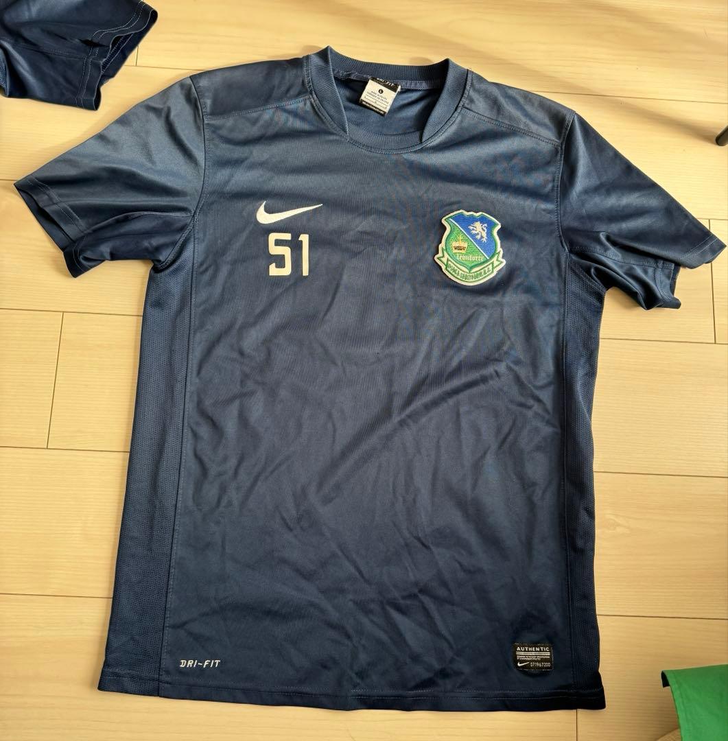 (美品)大阪産業大学附属高等学校サッカー部　ユニフォーム/練習着　5点セット