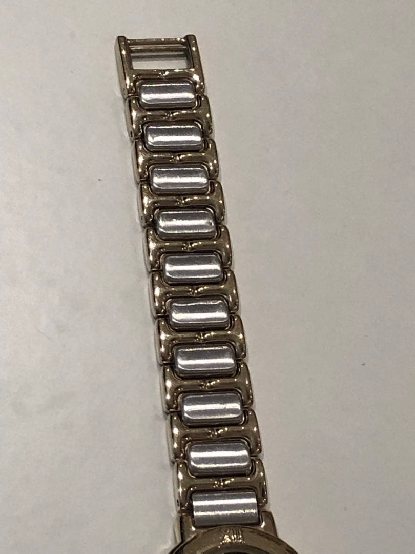 YSL イヴ・サンローラン　腕時計 2200-229789Y【電池交換済】