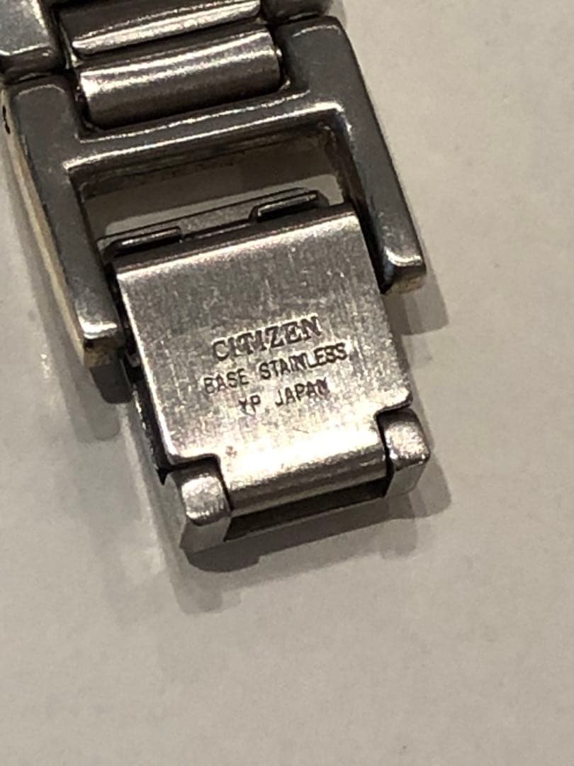 YSL イヴ・サンローラン　腕時計 2200-229789Y【電池交換済】