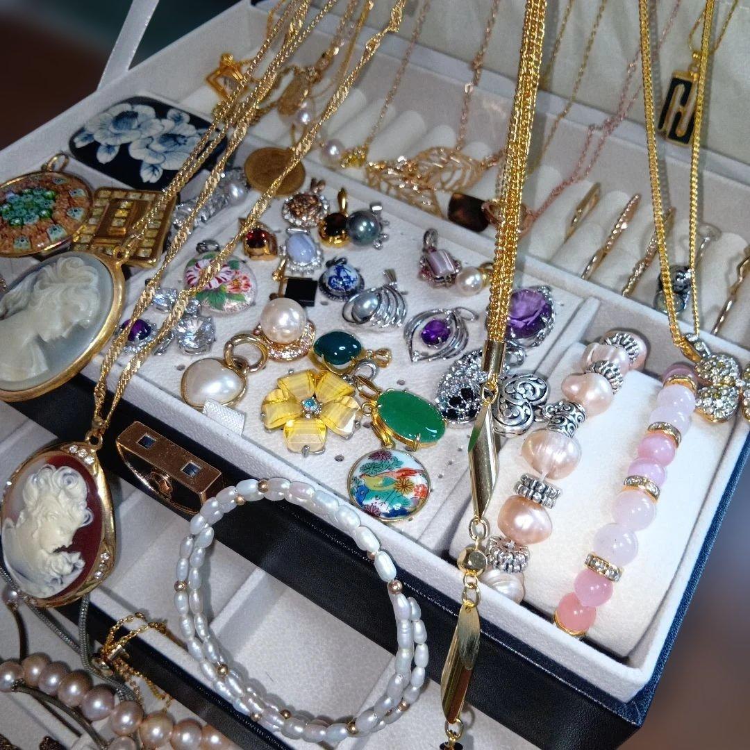 ★*★様 大量✨️遺品整理おまとめアクセサリー類