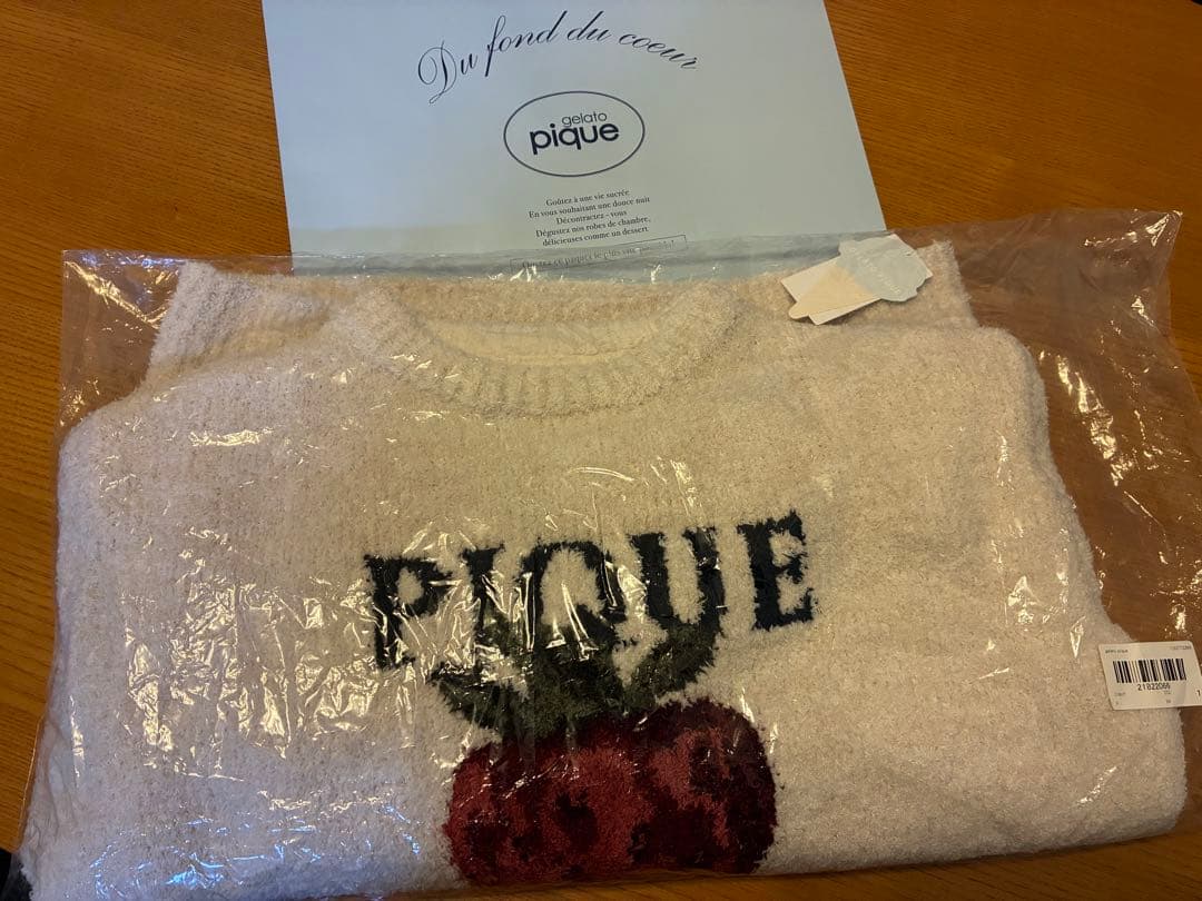 新品未開封　ジェラートピケ メランジストロベリージャガードプルオーバー 苺