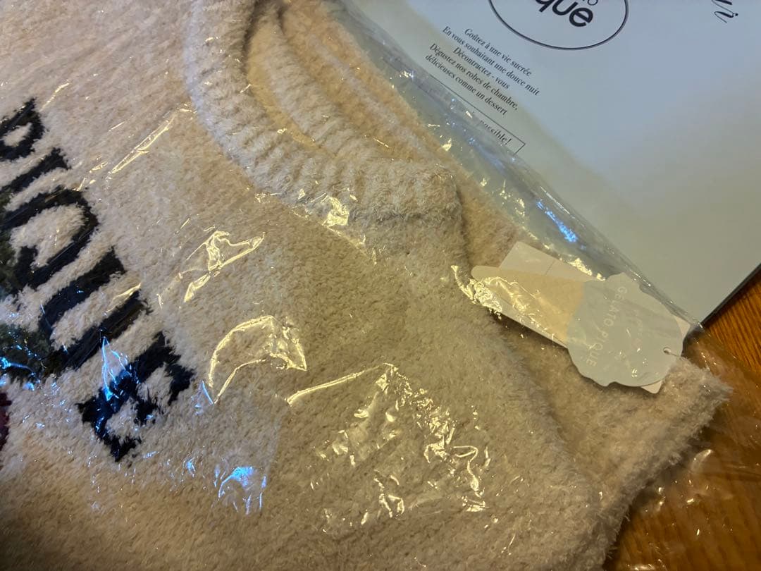 新品未開封　ジェラートピケ メランジストロベリージャガードプルオーバー 苺