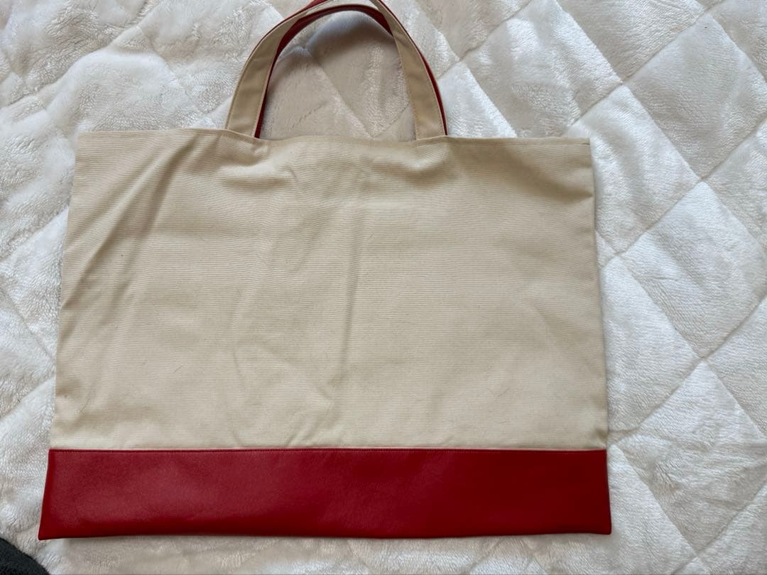 クマ刺繍トートバッグ