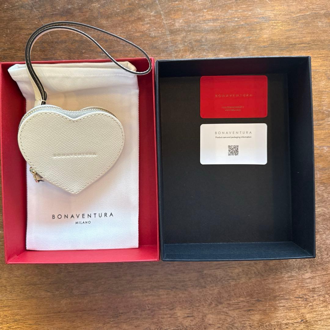 b*k様 BONAVENTURA x25ans 限定品ハート型チャームケー