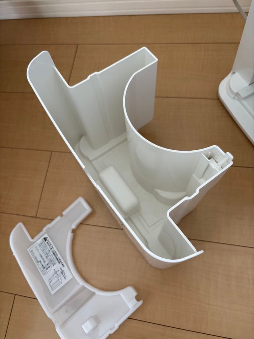 【LOWYA】 コンプレッサー式 除湿機／衣類乾燥・部屋干し対策