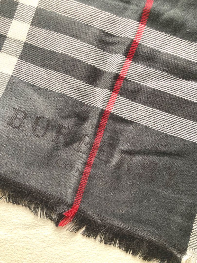 chhhneタグ付　バーバリー　カシミヤ100 ノバチェック　大判ストール
