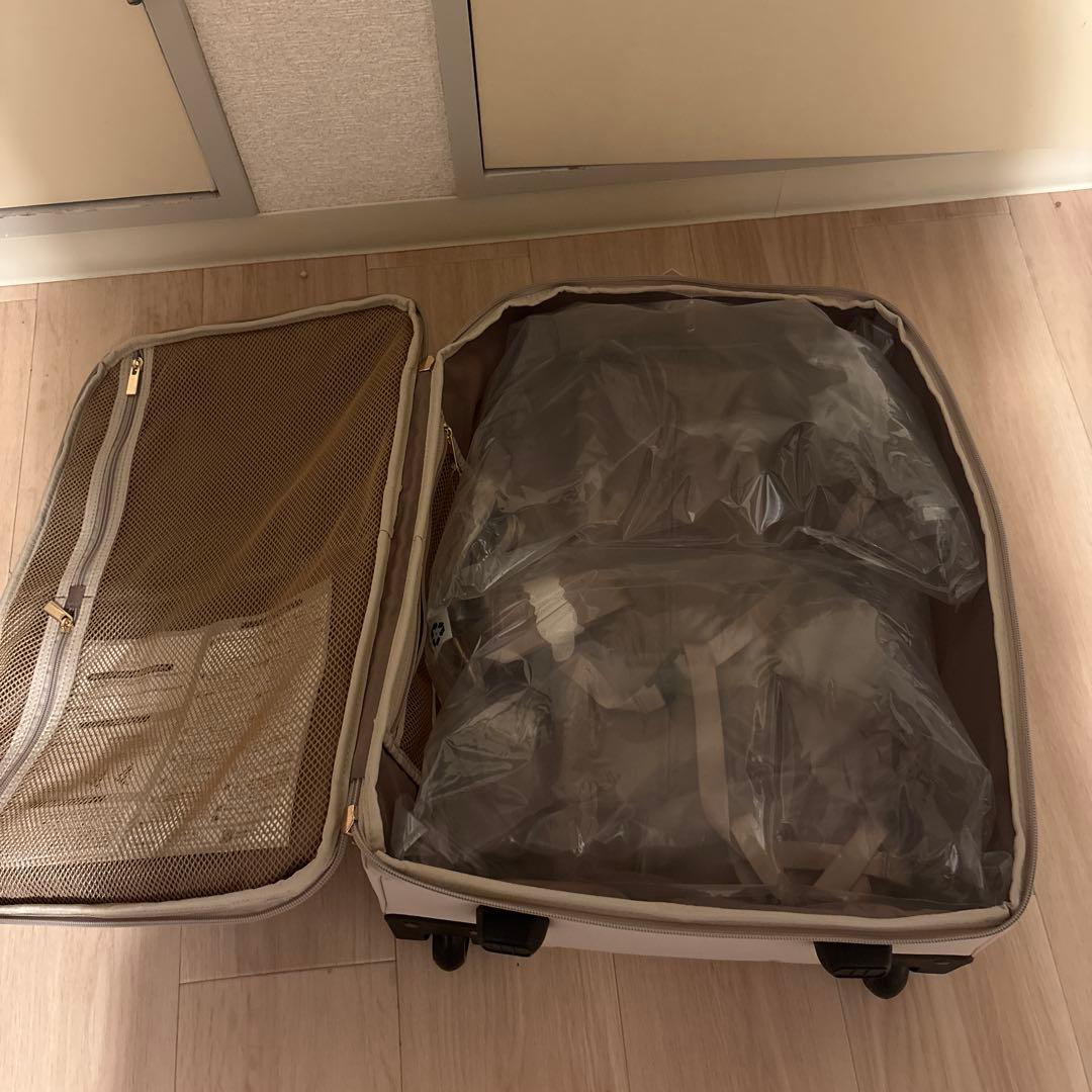 【未使用】ミレスト ソフトキャリーケース グレージュ