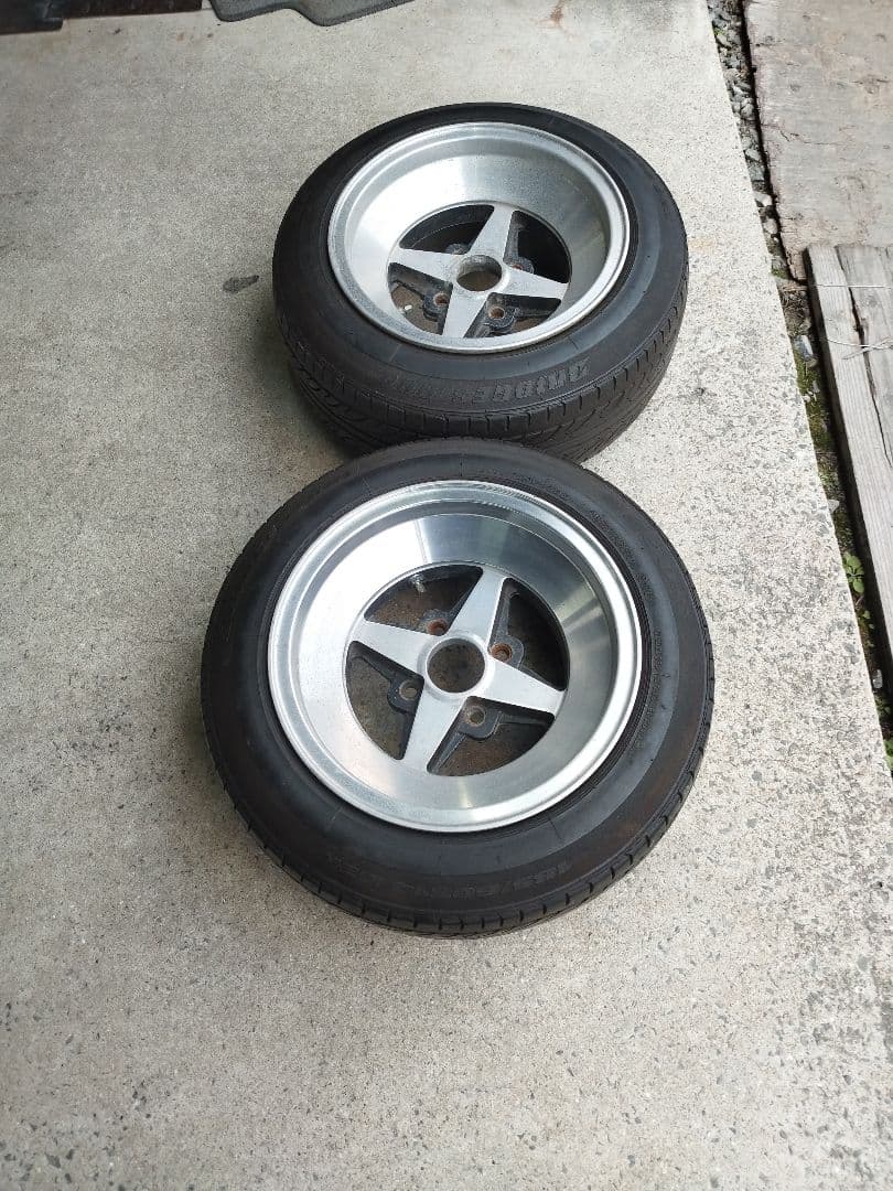 当日物エクイップ01 14インチ114.3 2本