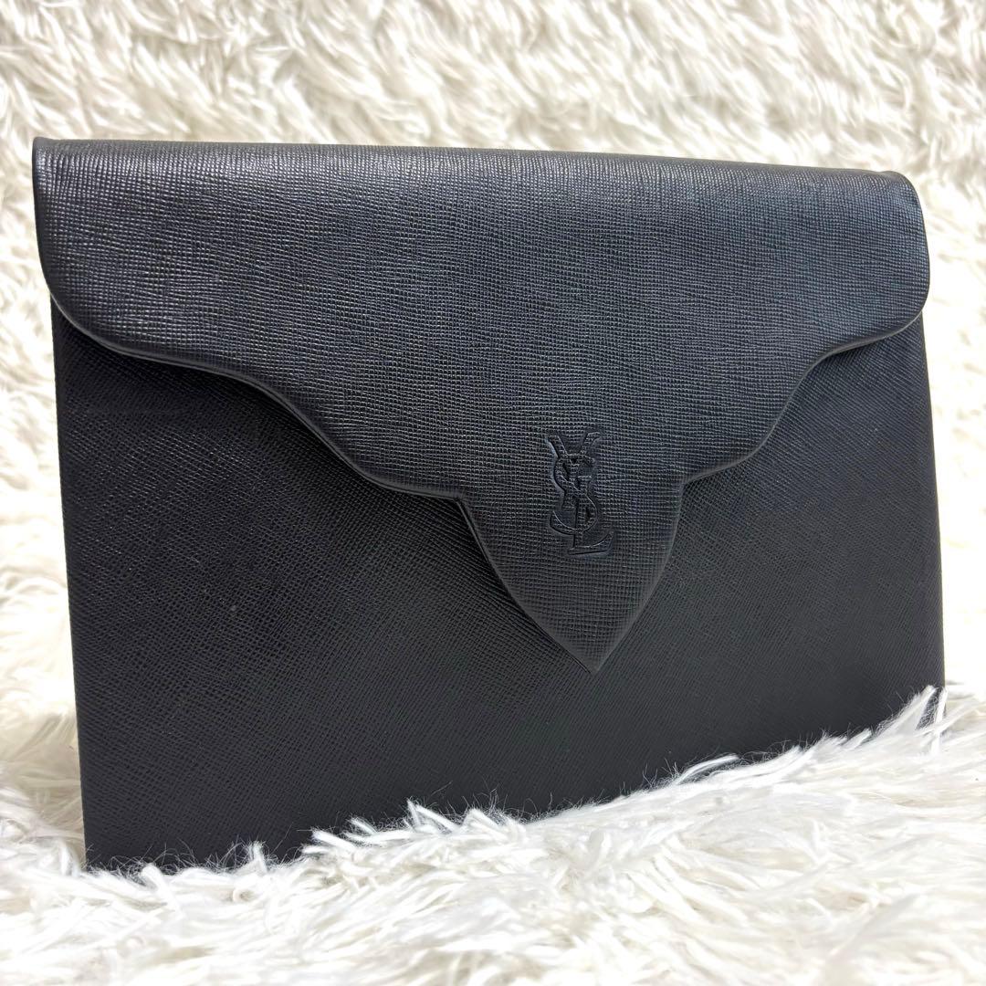 美品★イヴサンローラン クラッチバッグ カサンドラ レザー ブラック YSL