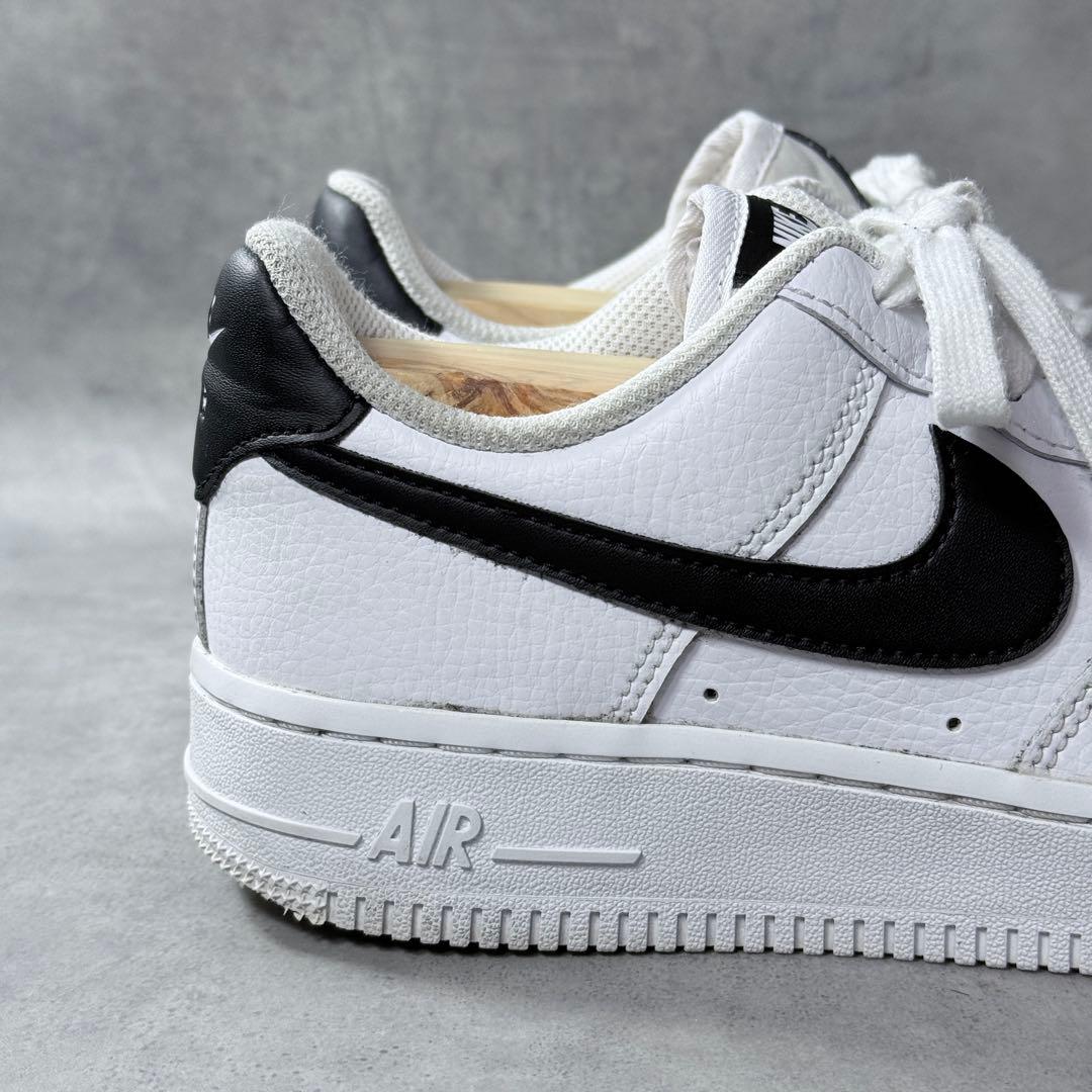 ナイキ エアフォース1 NIKE ホワイト ブラック 白黒 人気 24cm