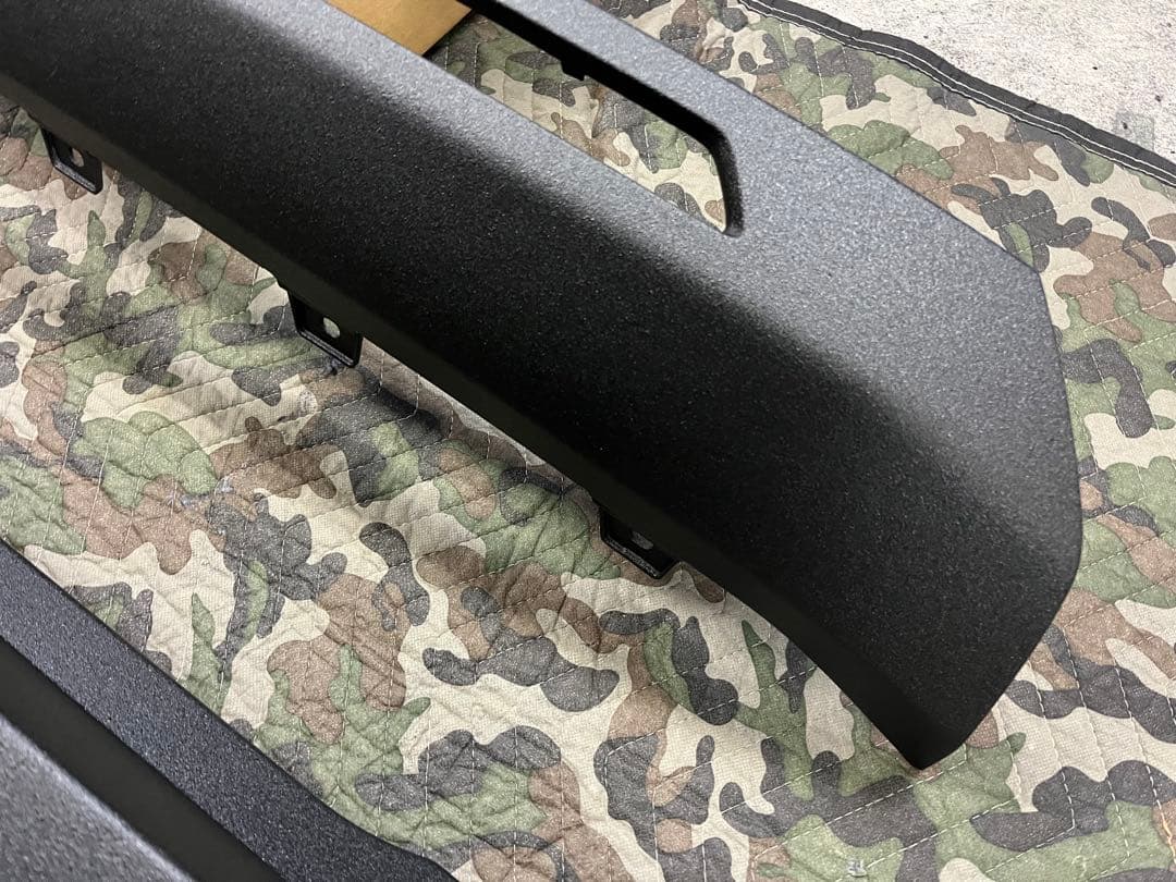 かあず様デリカD5 後期　フロントアンダーカバーリアバンパー　ラプター塗装