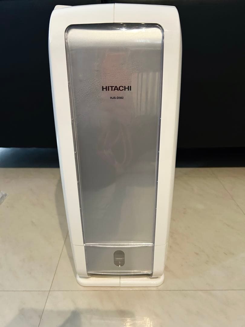 未使用に近い　HITACHI 除湿機 HJS-D562