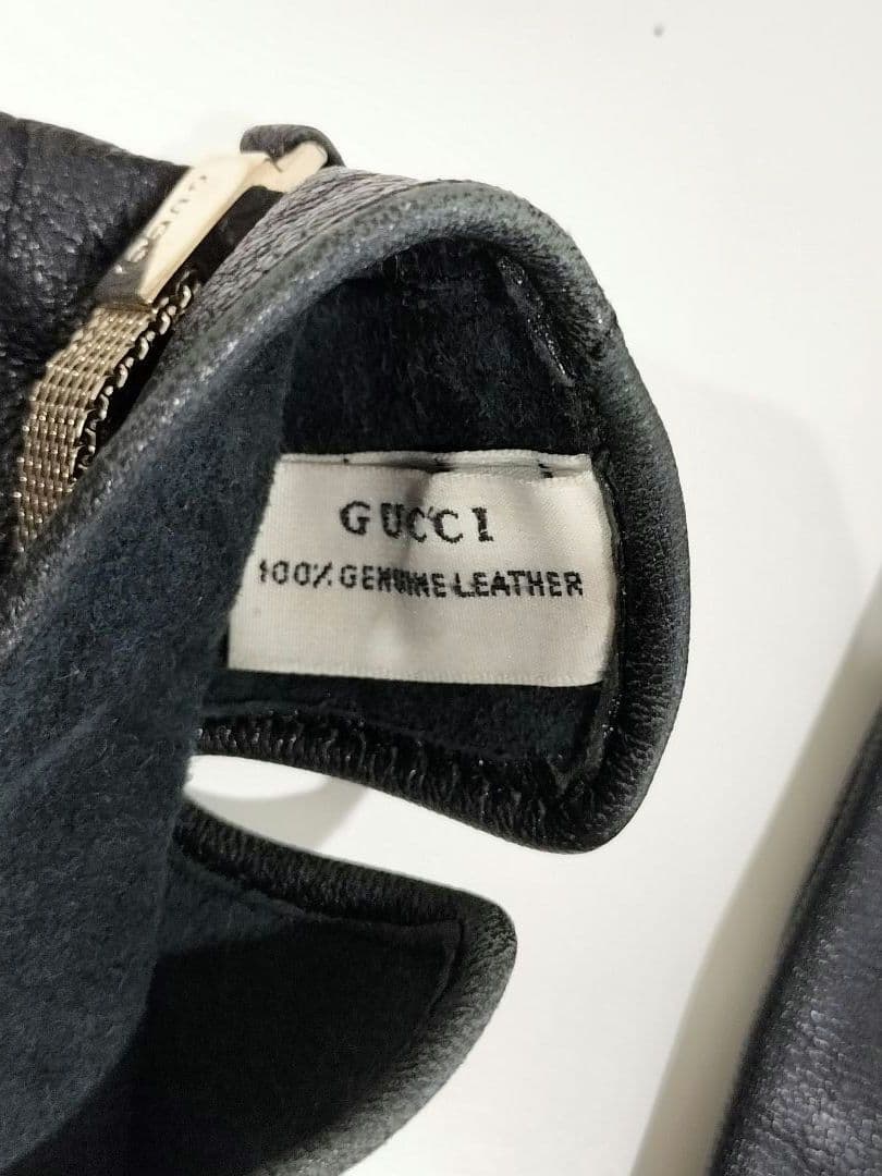 GUCCI 黒 レザー 手袋 メタルストラップ付き