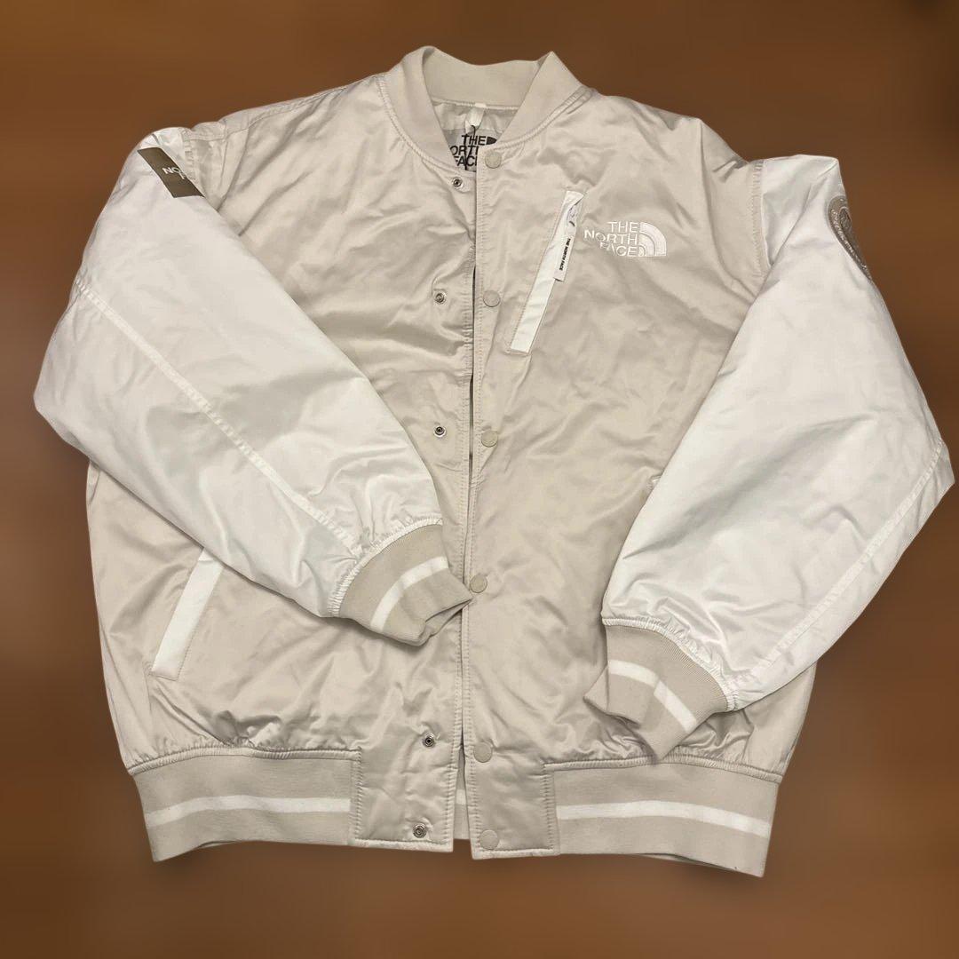 軽量！THE NORTH FACE ホワイト スタジャンMサイズ