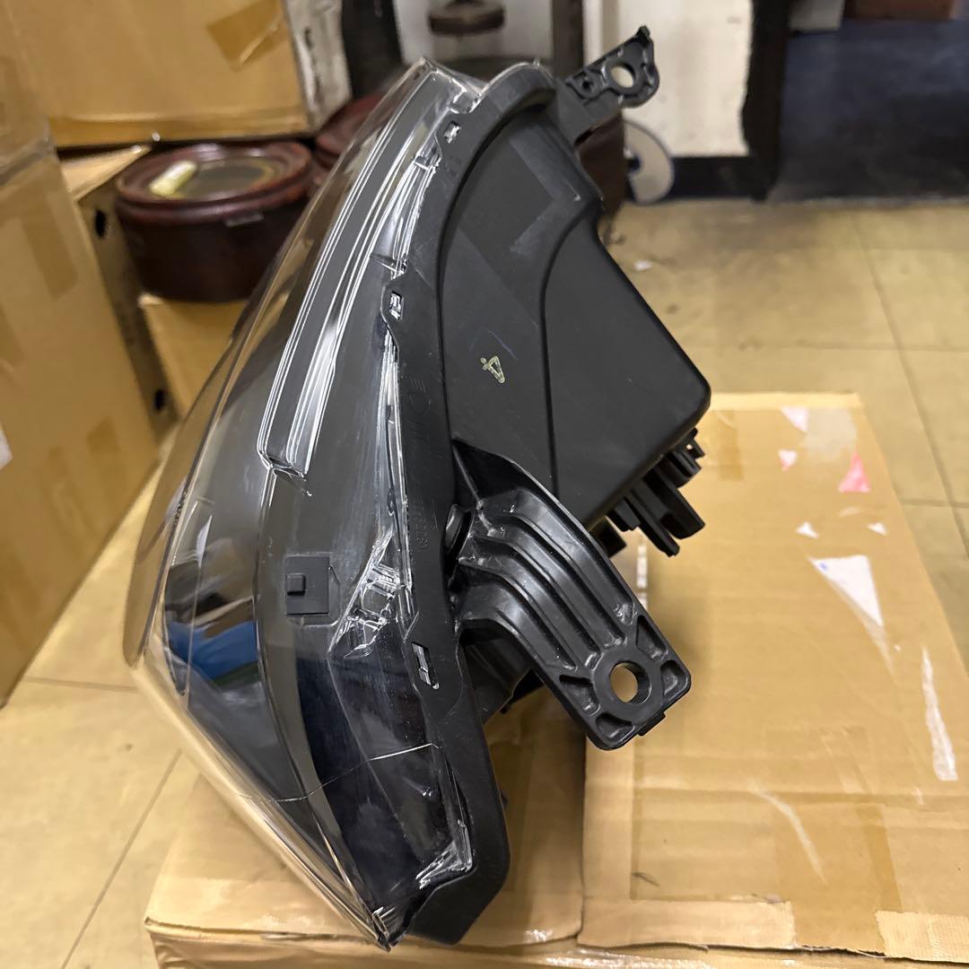 N VANヘッドライト！左右美品