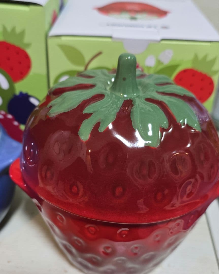 ∞ルクルーゼ∞ミニブルーベリー&ミニストロベリー　陶器キャニスター 2個セット