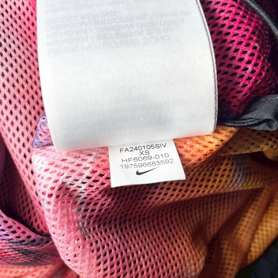 ナイキ × フューチュラ ウィメンズプレイキンウィンドランナー ジャケット XS