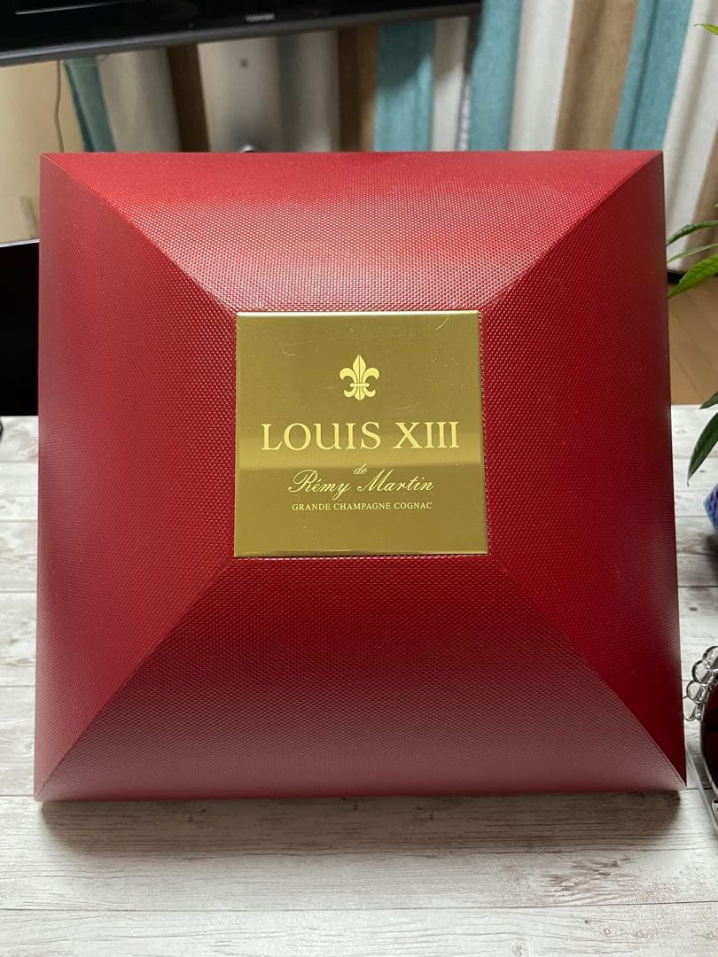 つばき　ルイ13世 シェル型化粧箱 新品 バカラ 完品