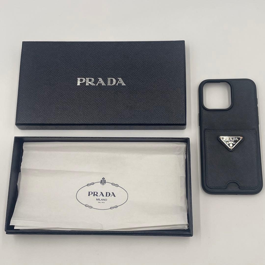 PRADA iPhone15pro MAXケース サフィアーノレザー 三角ロゴ