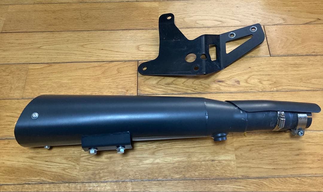 ヤマハ　BOLT バンスアンドハインズ　スリップオンマフラー