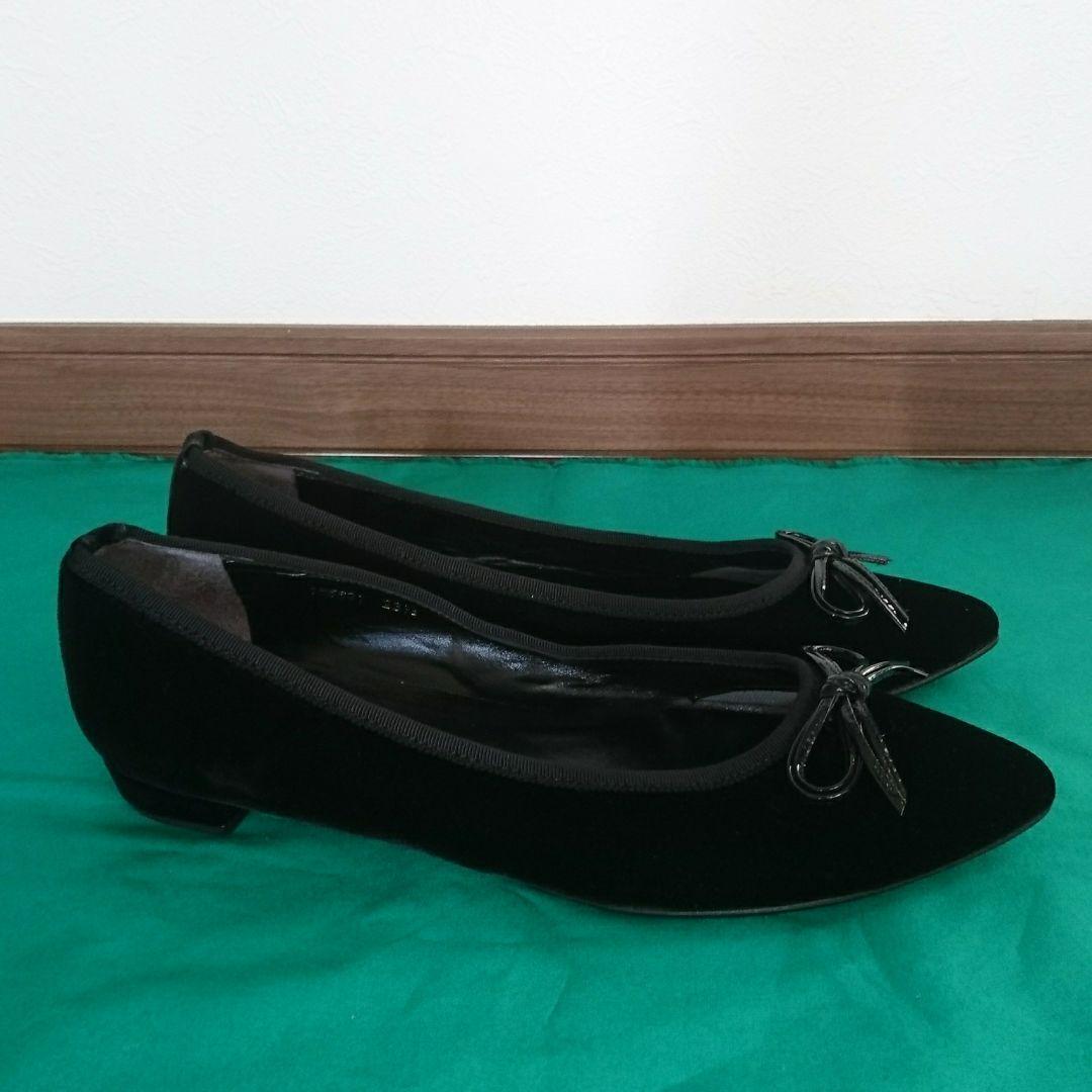 大人キュート♪銀座かねまつ　リボン付きフラットシューズ　23．5cm　黒系