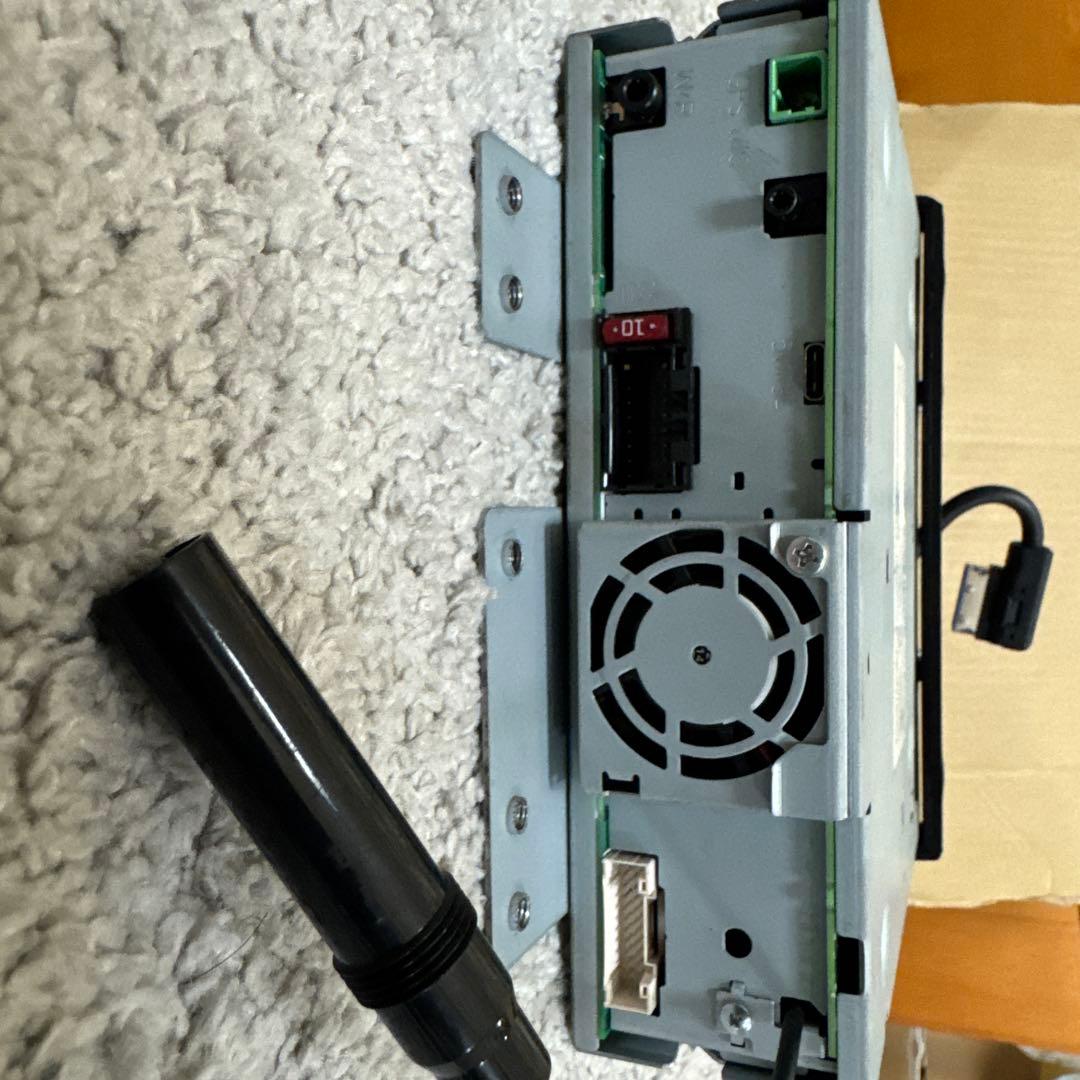 【訳あり】 カロッツエリア　DMH-SF700