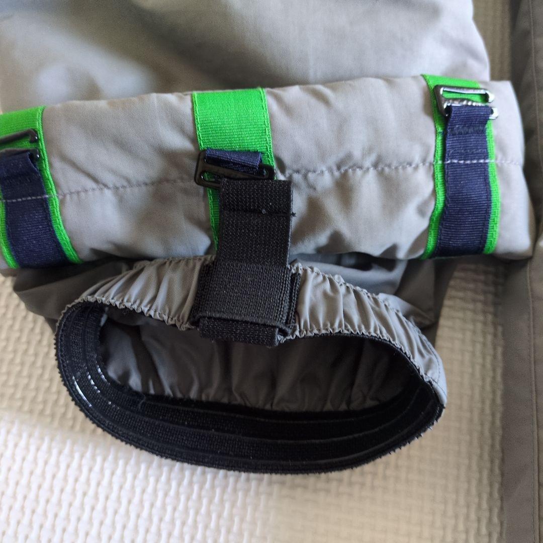 美品　montbell子ども用スキーウェアセット（青と灰色）