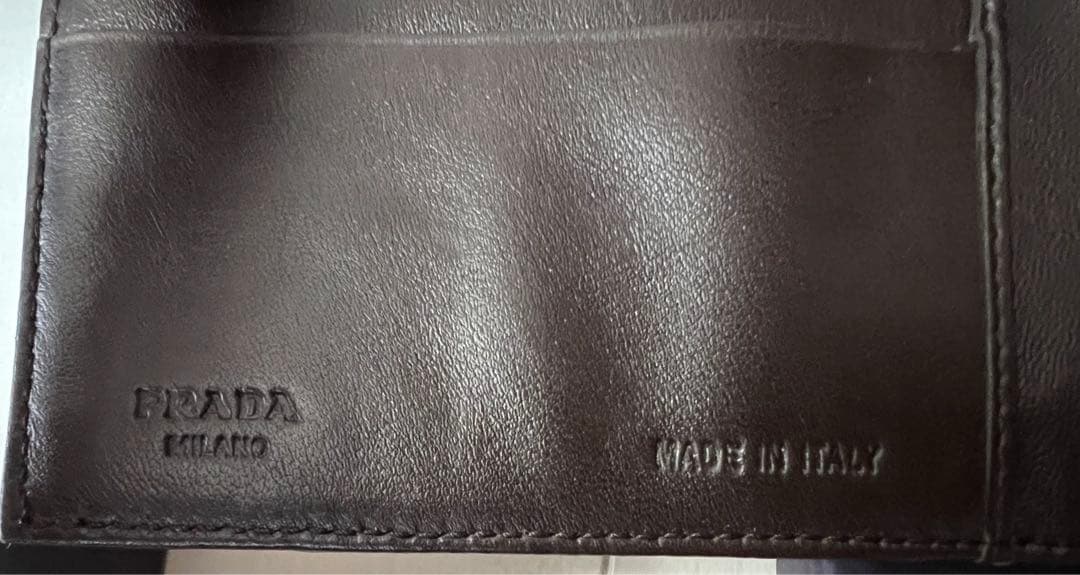 《新品未使用》PRADA オーストリッチ 財布　男女兼用
