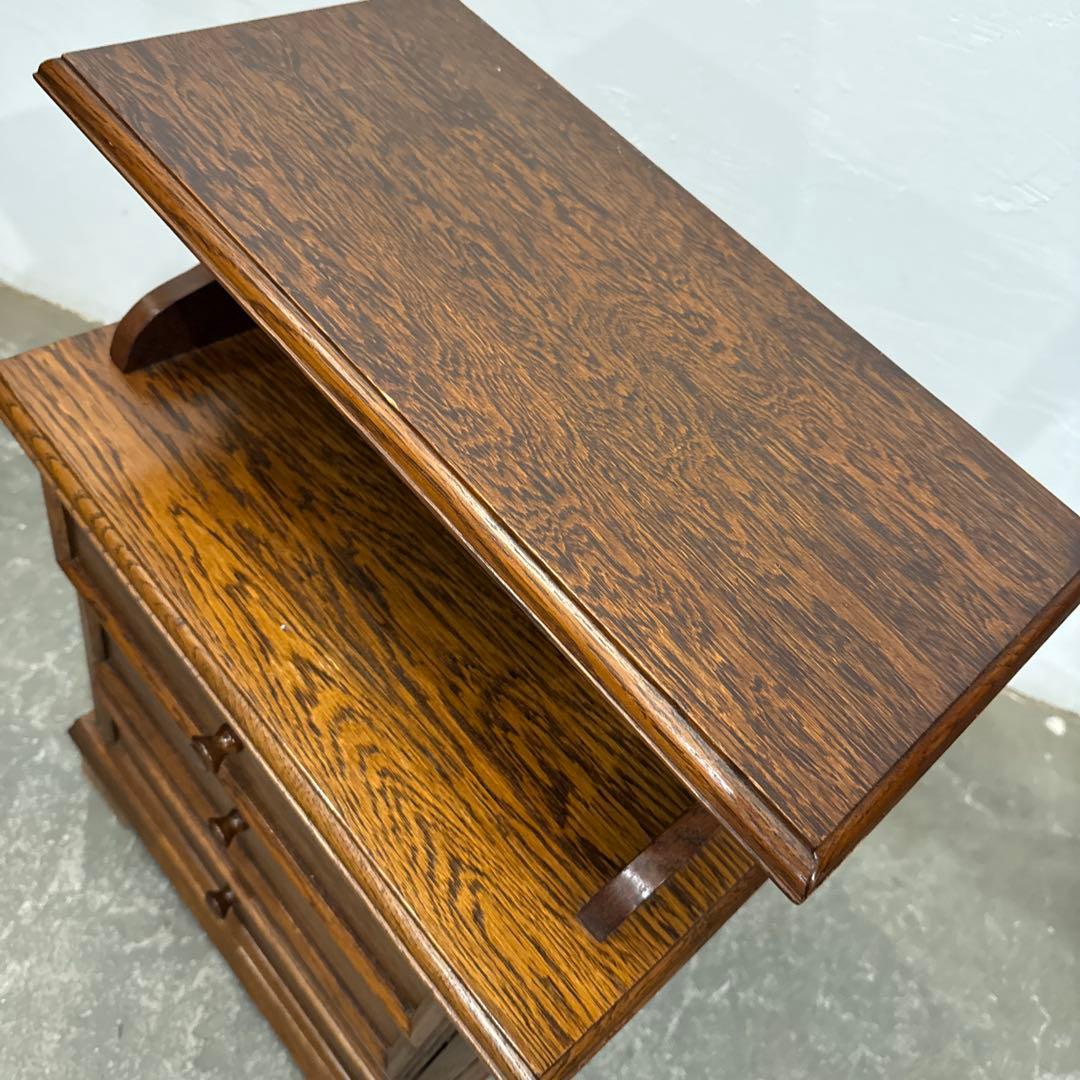 ビンテージ　木製サイドテーブル　3段チェスト　ベッドサイドテーブル