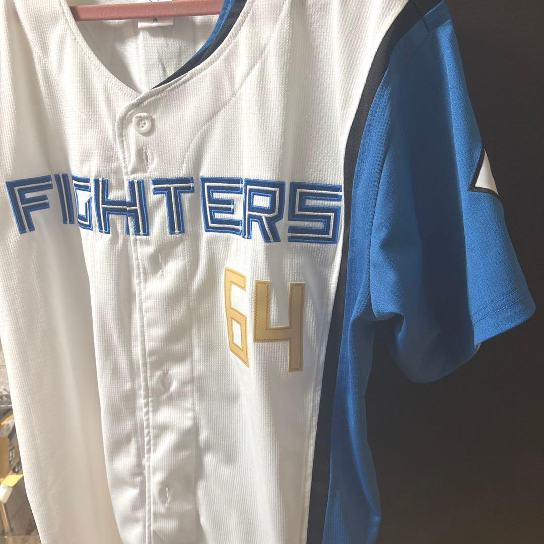 田宮 裕涼選手 ホームユニフォーム