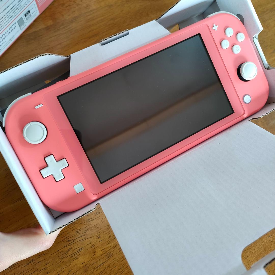 Nintendo Switch Lite コーラル（ピンク） 本体