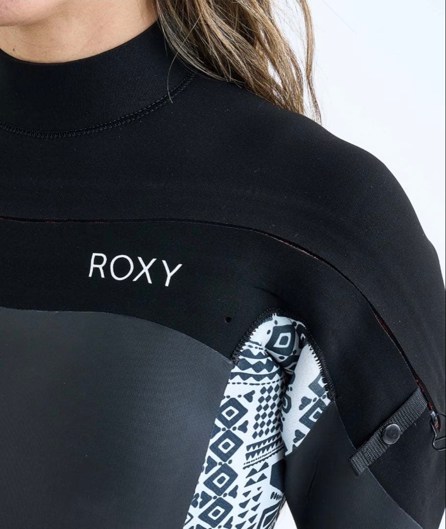 Roxyセミドライ　ウェットスーツMサイズ