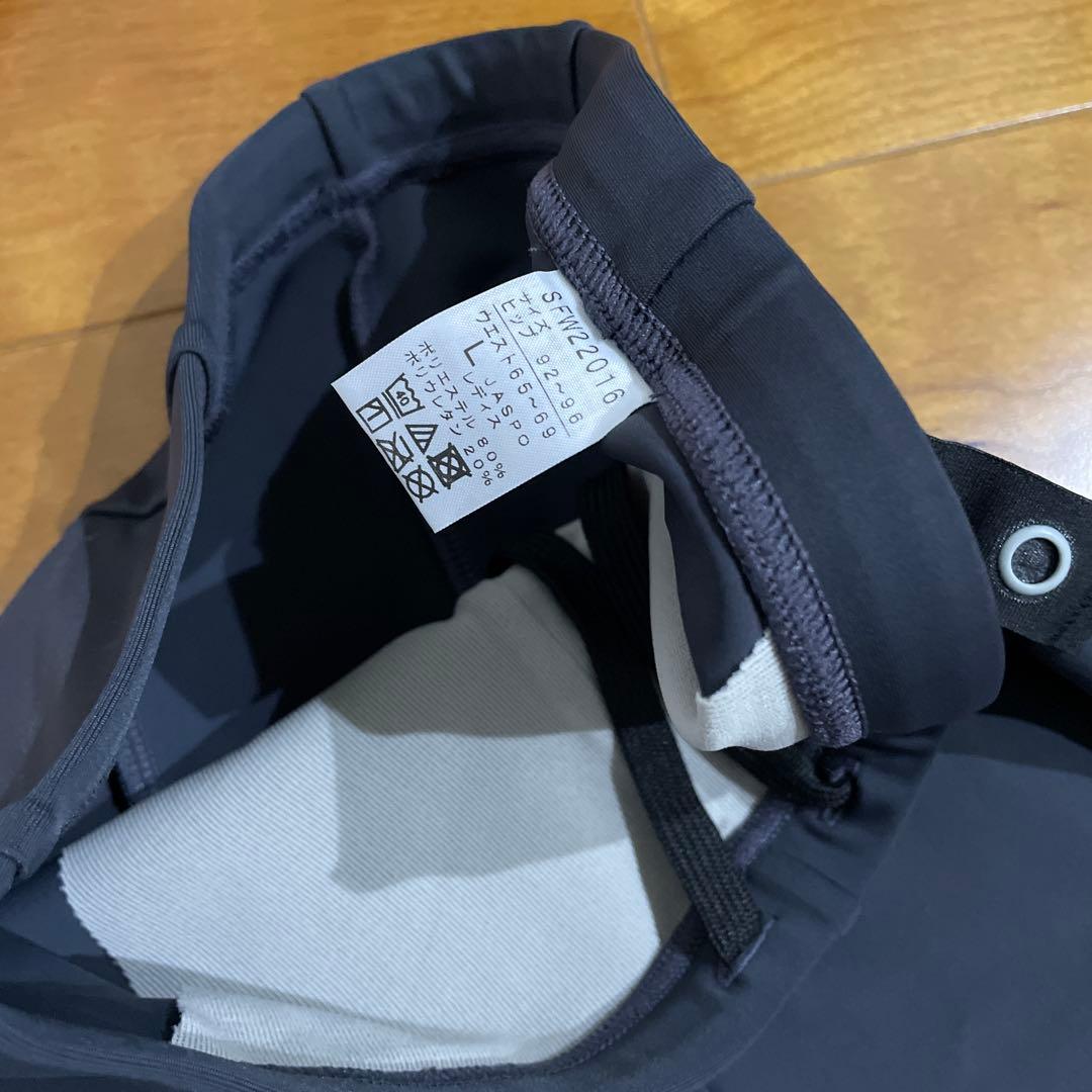 新品　Speedo スポーツ用水着セット L