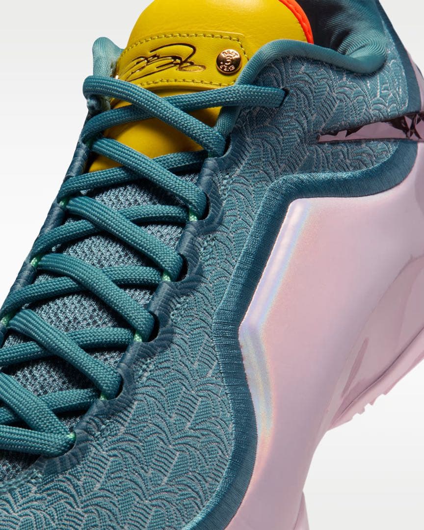 ナイキ　レブロン23 Miami Twice マイアミ バスケットシューズ