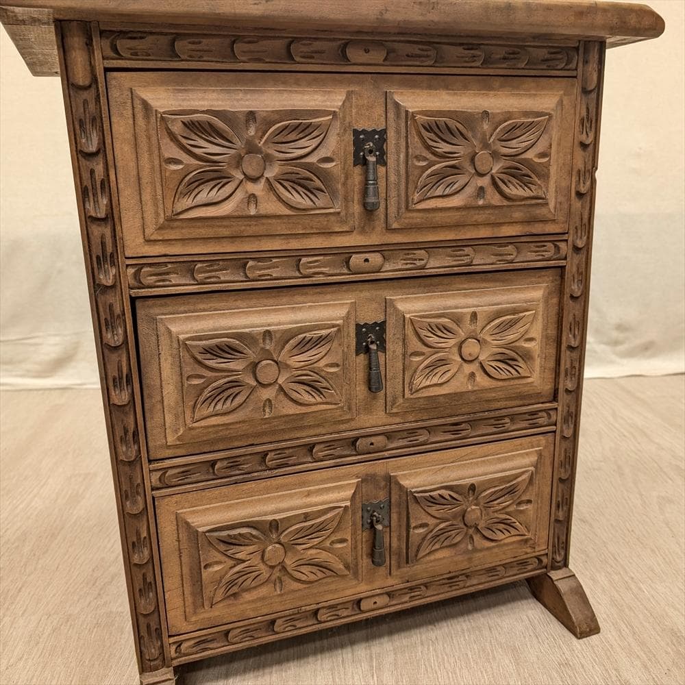 スペイン製　無垢　3段　サイドチェスト　タンス　箪笥　たんす　チェスト　ドロワー