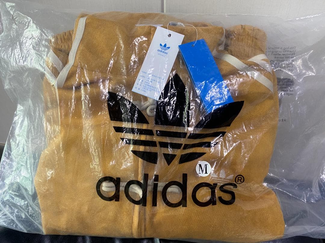 adidasアディダス 中国限定蛇年トラックジャケット 明黄色 M