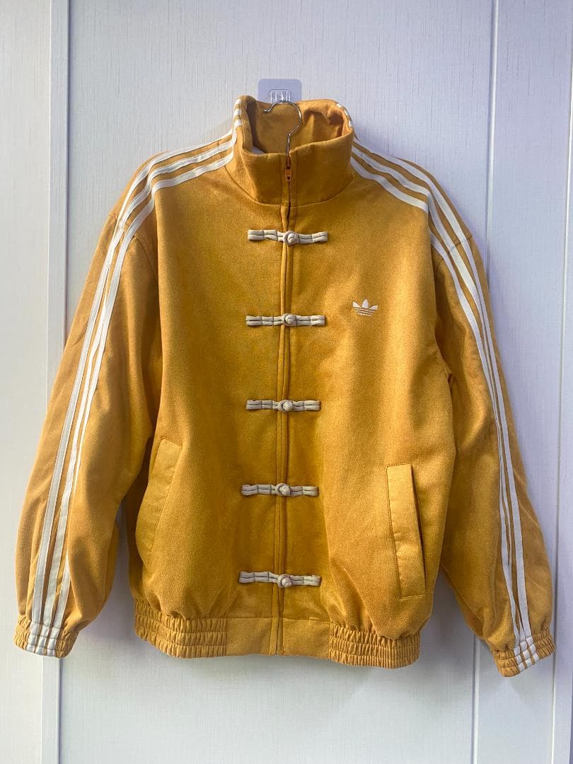 adidasアディダス 中国限定蛇年トラックジャケット 明黄色 M