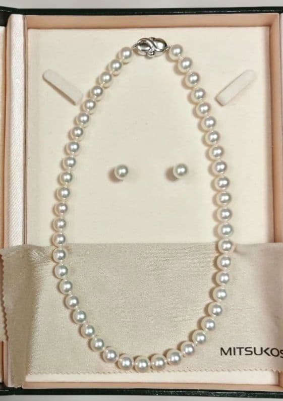 アコヤ真珠　ネックレス　ピアス　セット8.5mm〜8.9mm　三越　鑑別書付き