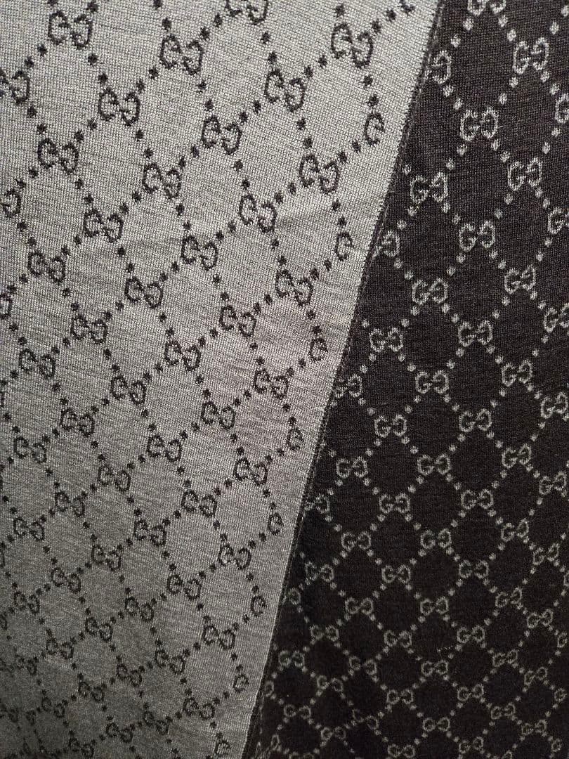 グッチ GUCCI リバーサルマフラー