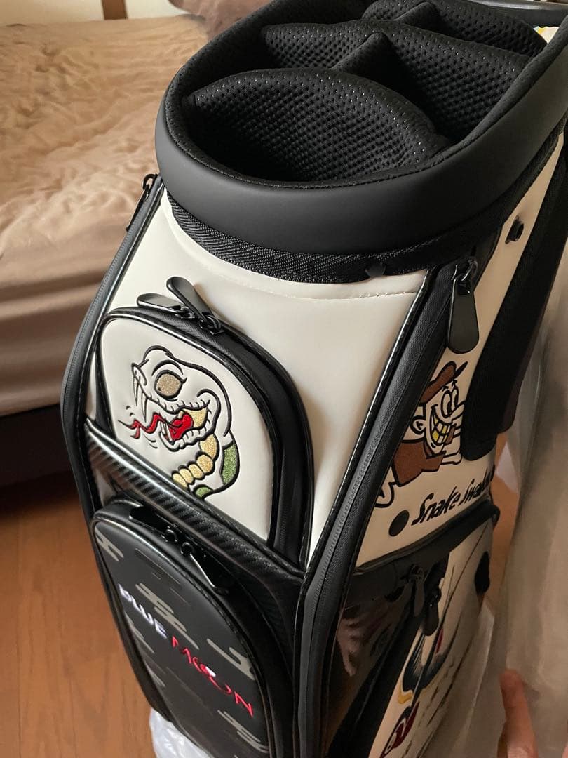 BLUE MOON ゴルフバッグ Snake Swallow