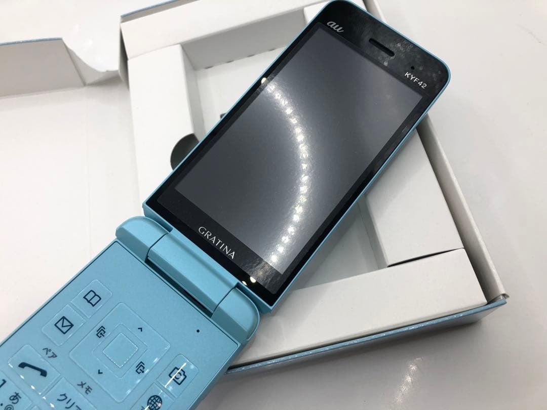 au　GRATINA KYF42 　ライトブルー　4G ガラケー　☆未使用☆