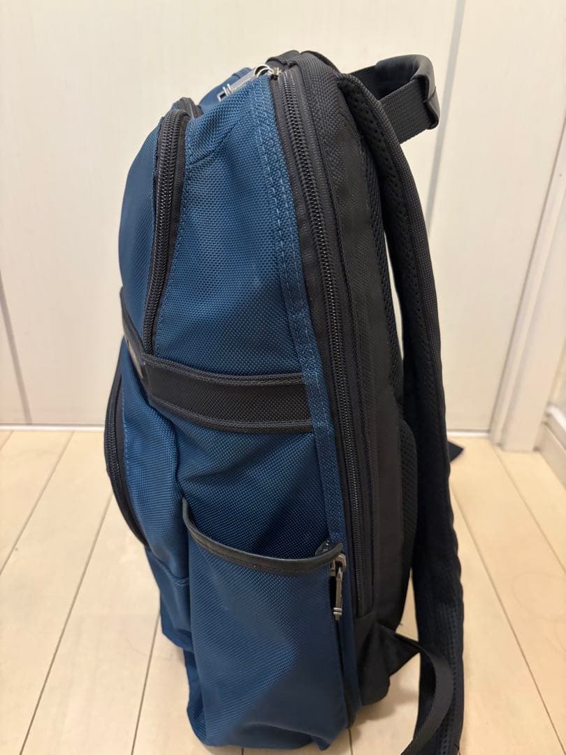 TUMI トゥミ　バックパック 263162 BTD4 人気のネイビー