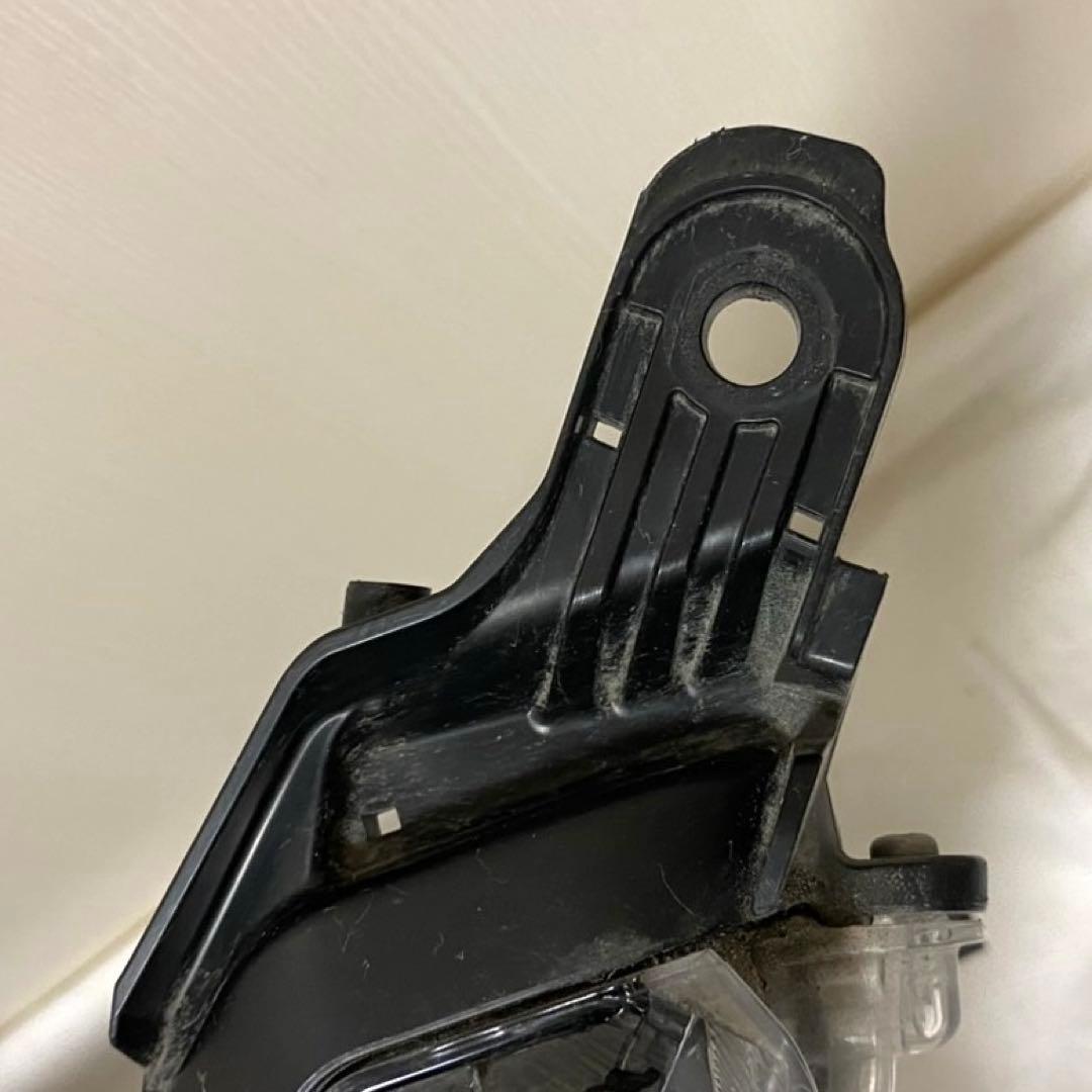 太郎　RAV4 左ヘッドライト　中古