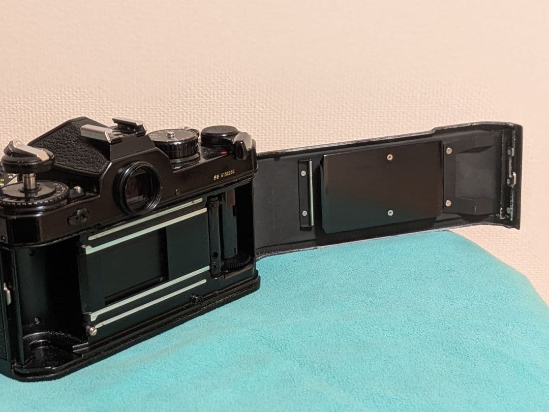 一眼レフ Nikon FE、Ai-s Nikkor F2.8 105mmセット